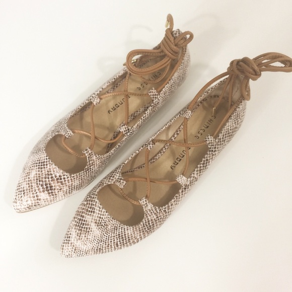 Snake skin natural lace up flats NWT - Picture 4 of 6